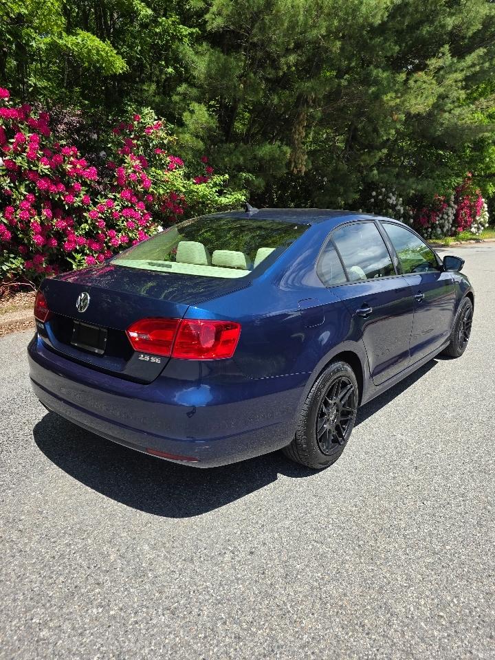 Volkswagen Jetta SE 2012