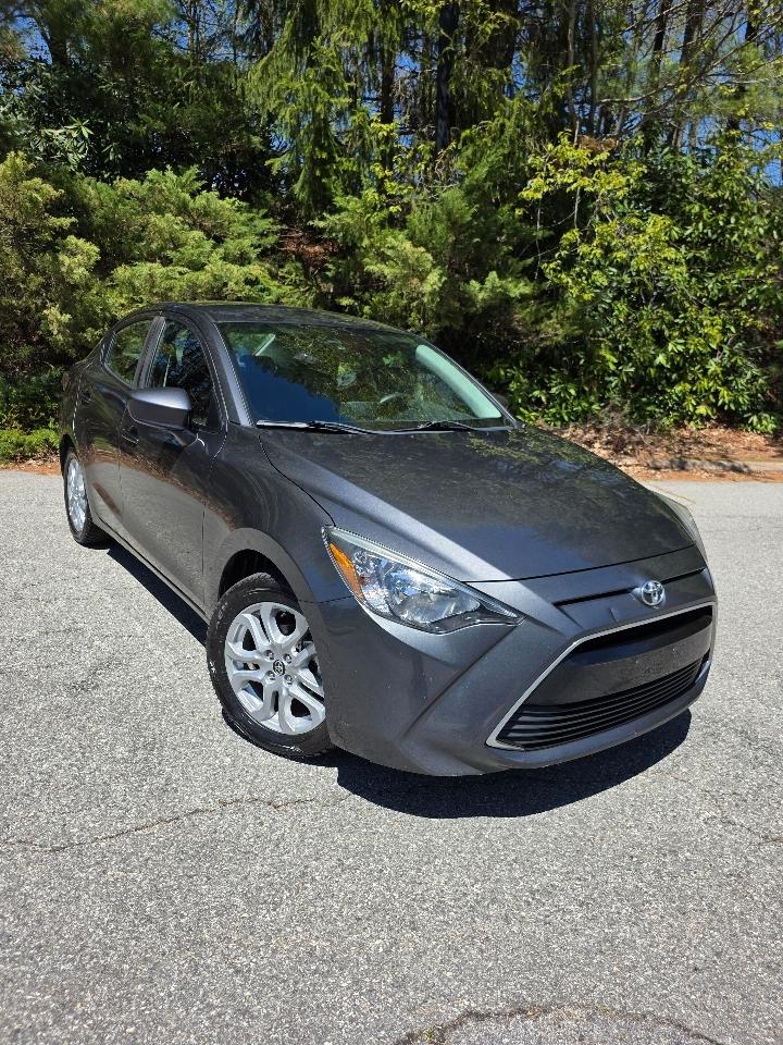 Toyota Yaris iA 6A 2018