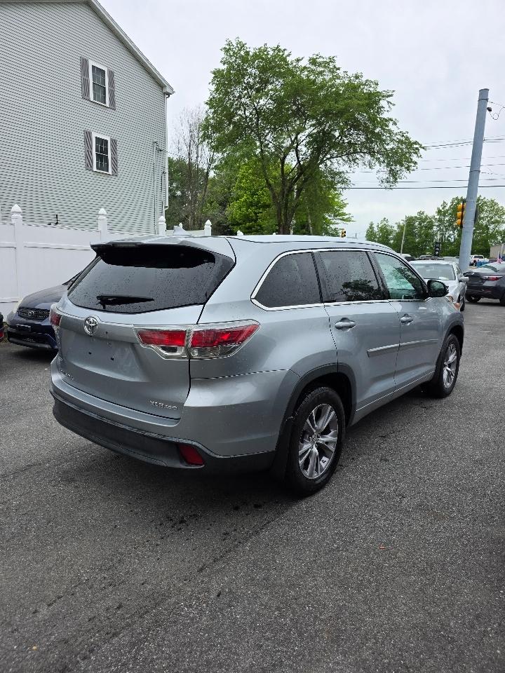 Toyota Highlander XLE AWD V6 2014