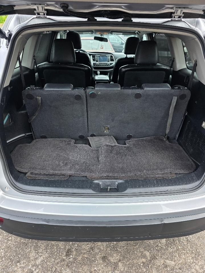 Toyota Highlander XLE AWD V6 2014