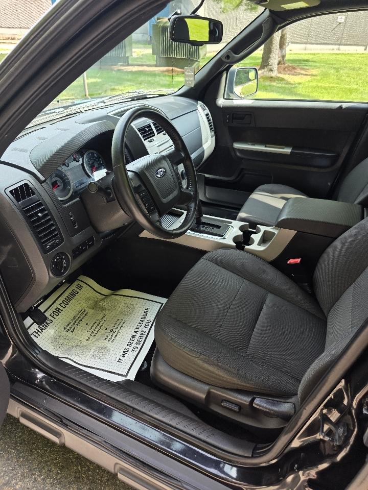 Ford Escape XLT 4WD 2011