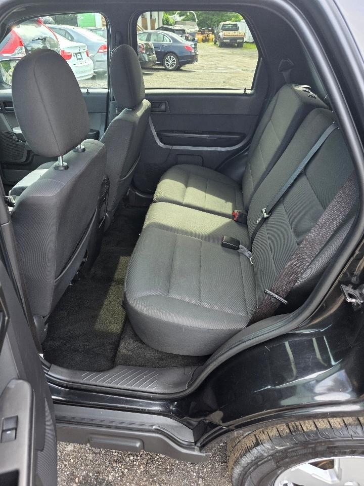 Ford Escape XLT 4WD 2011