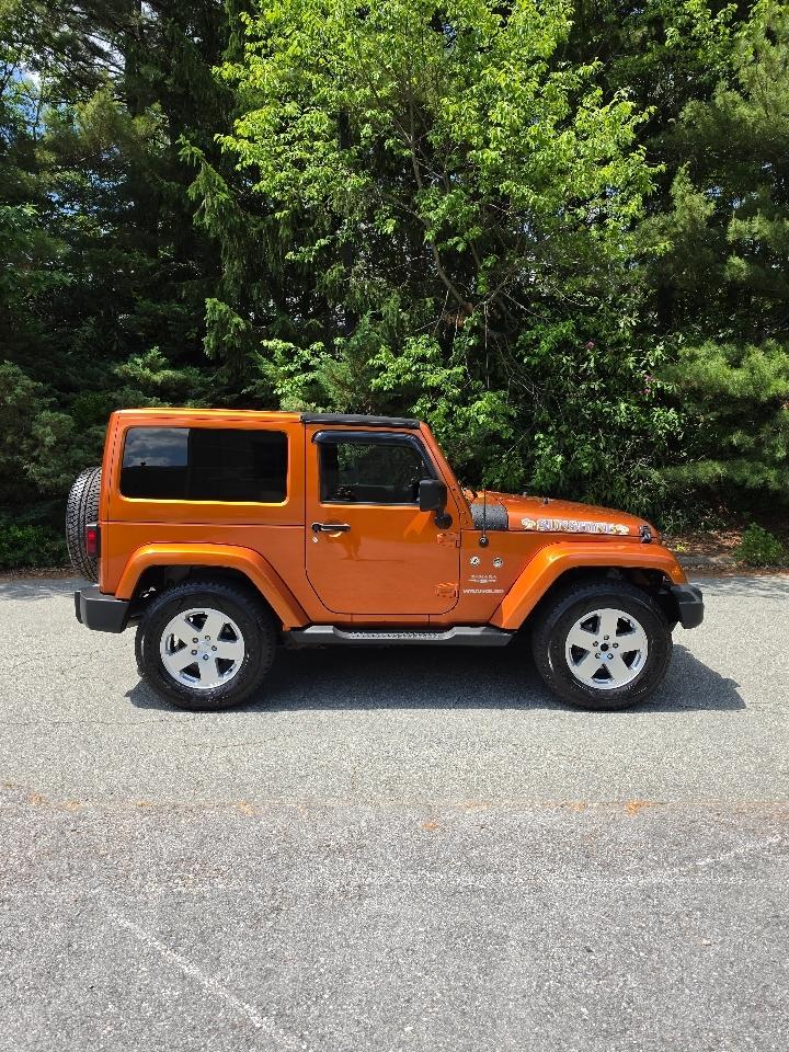Jeep Wrangler Sahara 4WD 2011