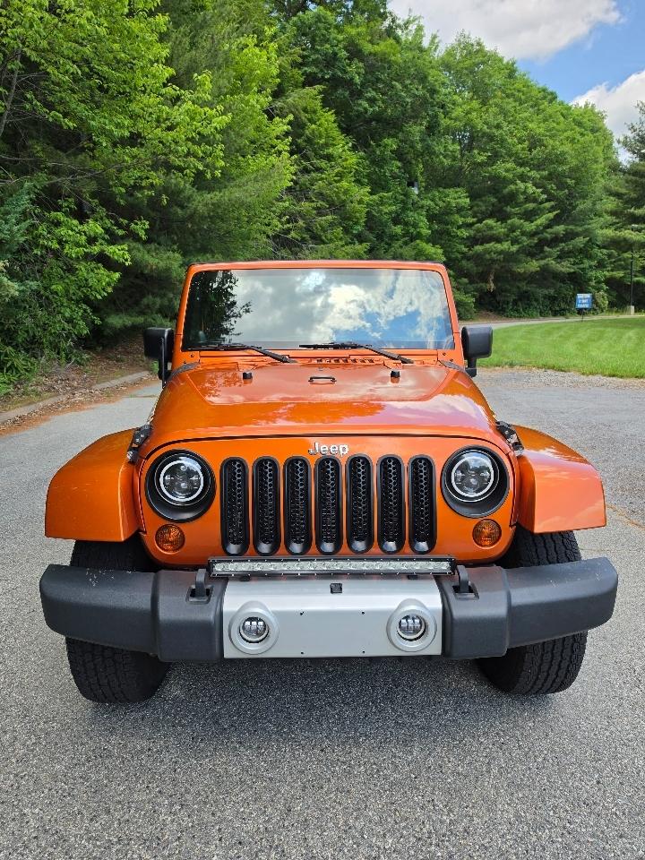 Jeep Wrangler Sahara 4WD 2011