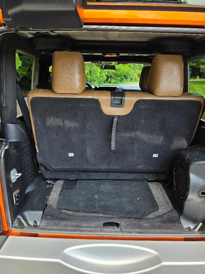 Jeep Wrangler Sahara 4WD 2011
