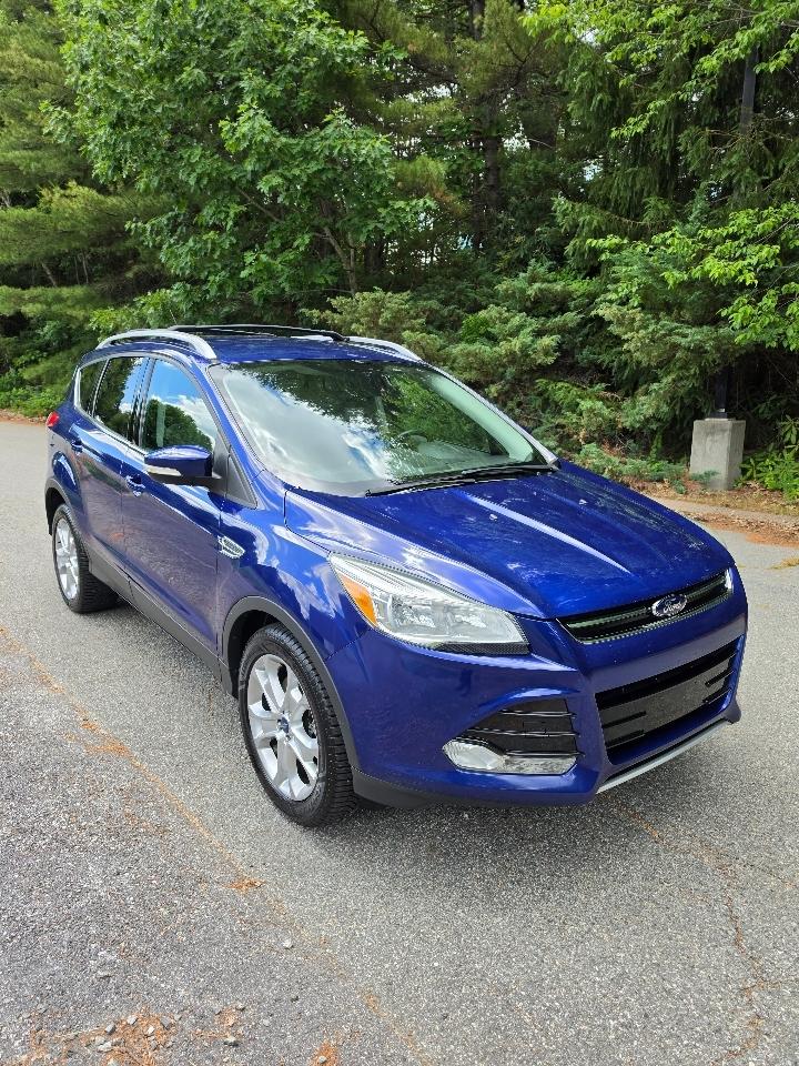 Ford Escape Titanium 4WD 2014