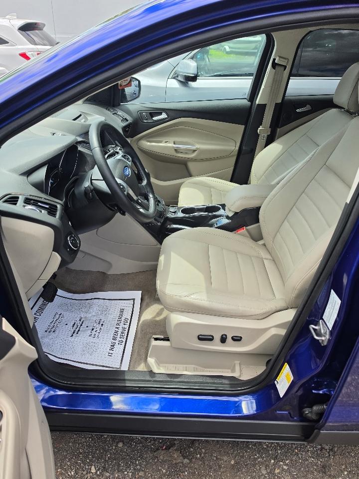 Ford Escape Titanium 4WD 2014