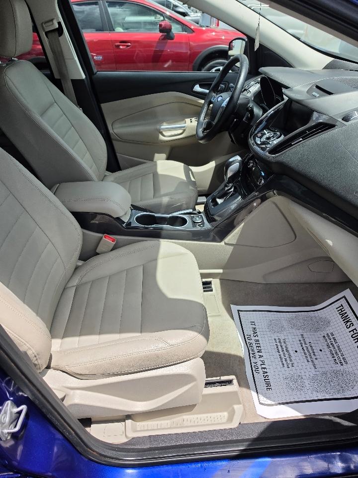 Ford Escape Titanium 4WD 2014