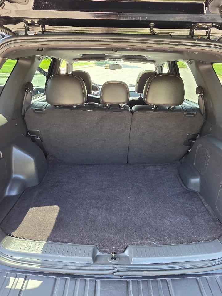 Ford Escape Limited FWD 2010
