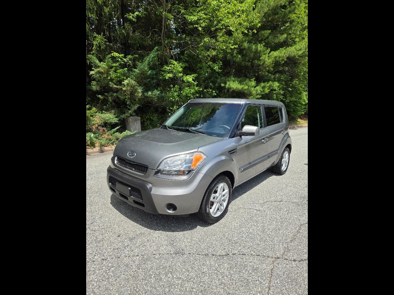 2011 Kia Soul +