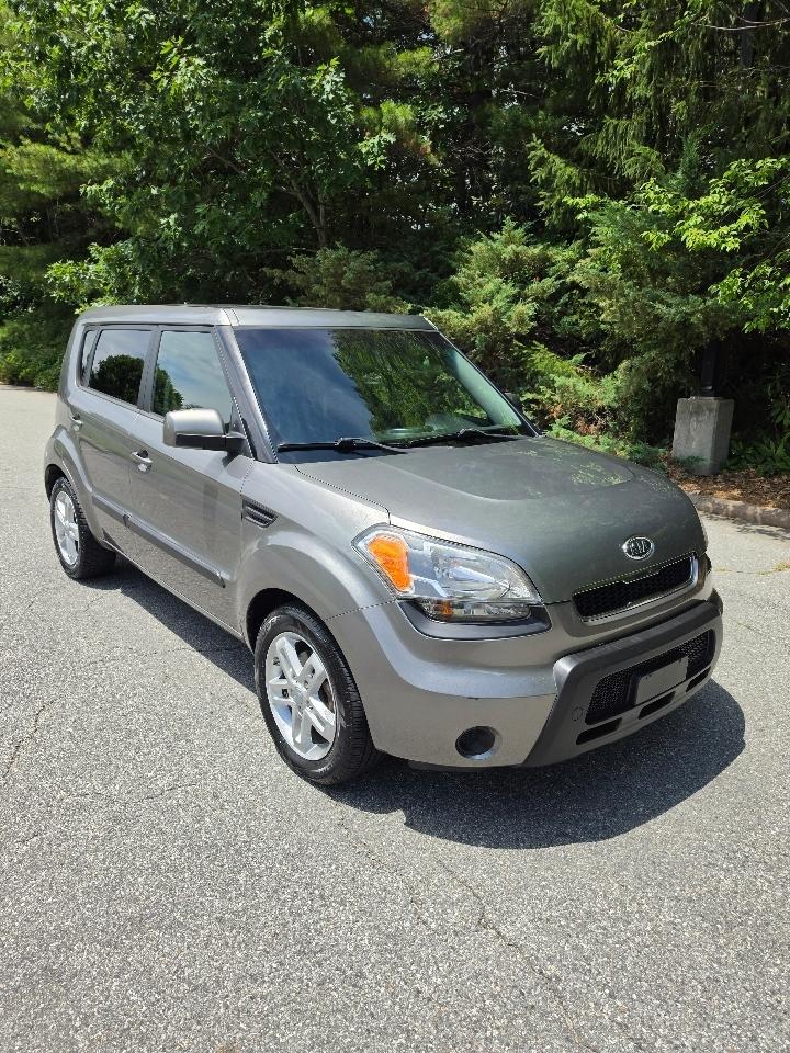 Kia Soul + 2011