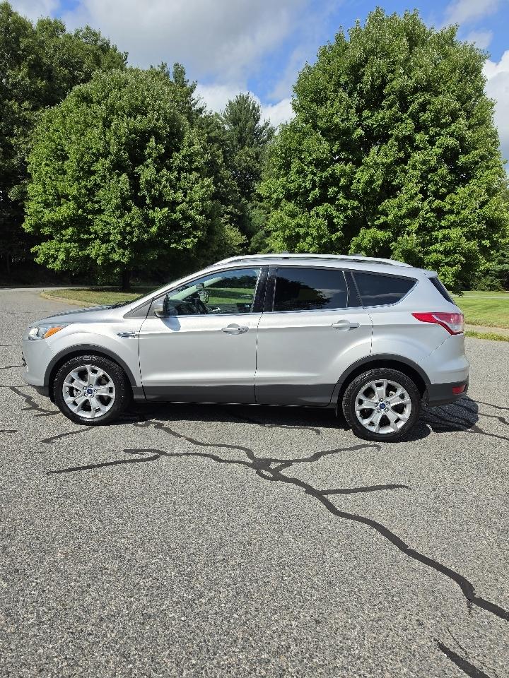 Ford Escape Titanium 4WD 2015