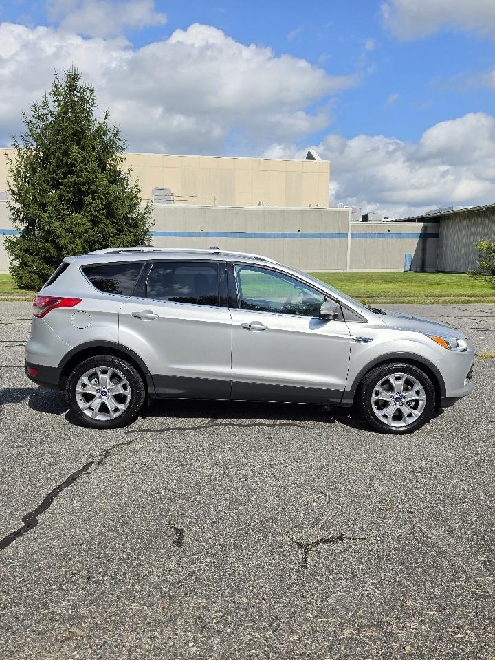 Ford Escape Titanium 4WD 2015