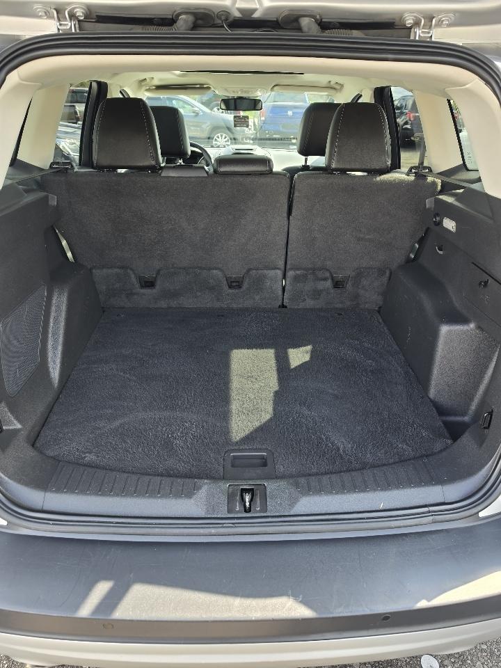 Ford Escape Titanium 4WD 2015