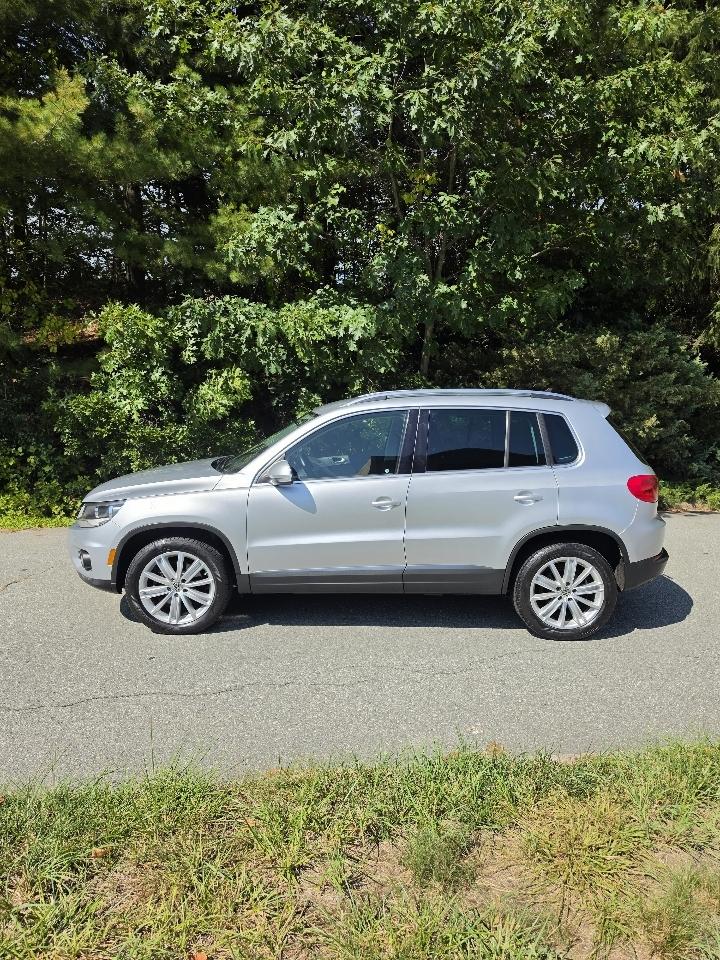 Volkswagen Tiguan S 4Motion 2012