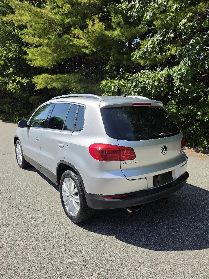 Volkswagen Tiguan S 4Motion 2012