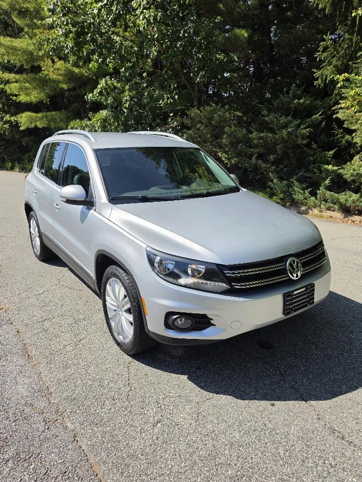Volkswagen Tiguan S 4Motion 2012
