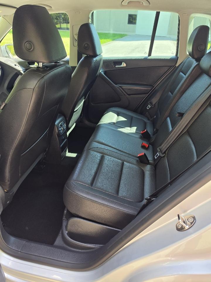 Volkswagen Tiguan S 4Motion 2012