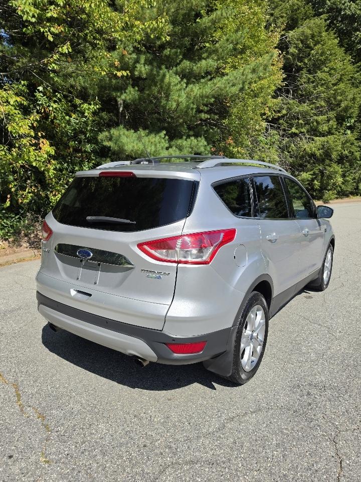 Ford Escape Titanium 4WD 2014