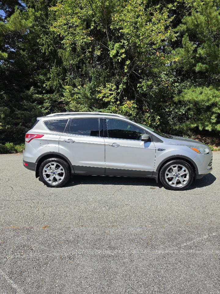 Ford Escape Titanium 4WD 2014
