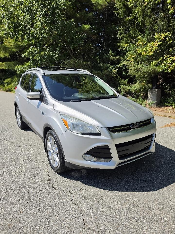 Ford Escape Titanium 4WD 2014