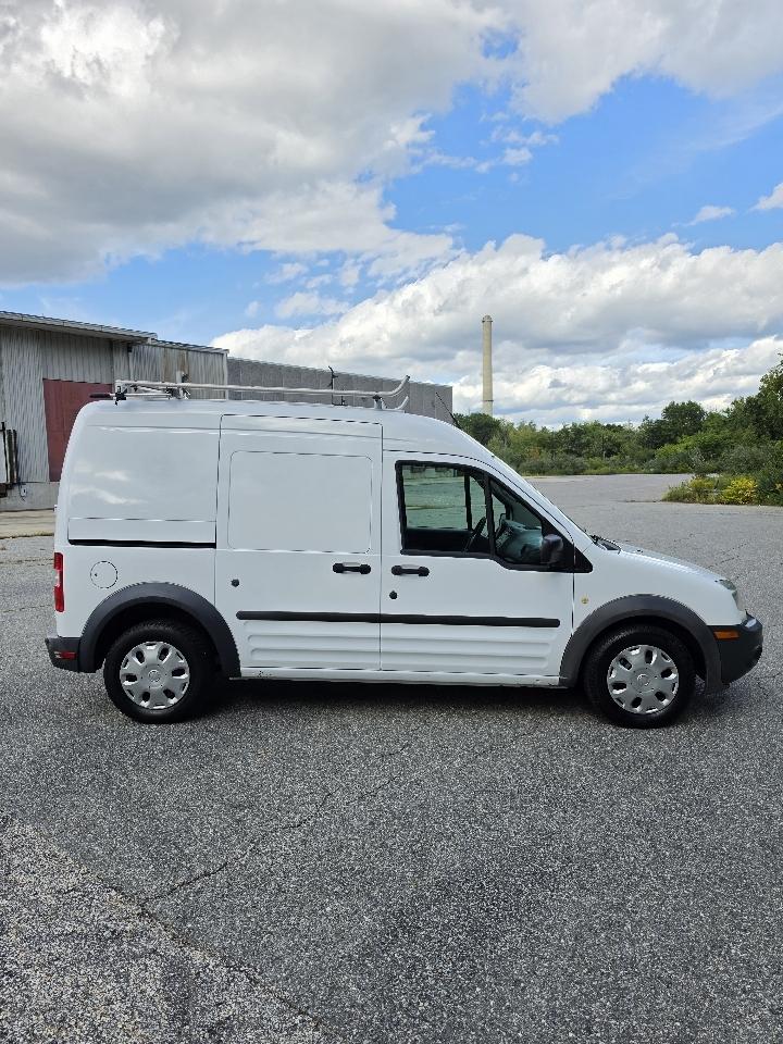 Ford Transit Connect XL with Side and Rear Door Glass 2010
