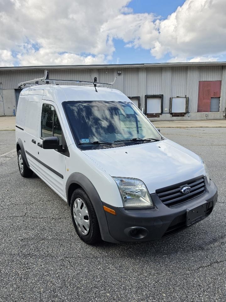Ford Transit Connect XL with Side and Rear Door Glass 2010