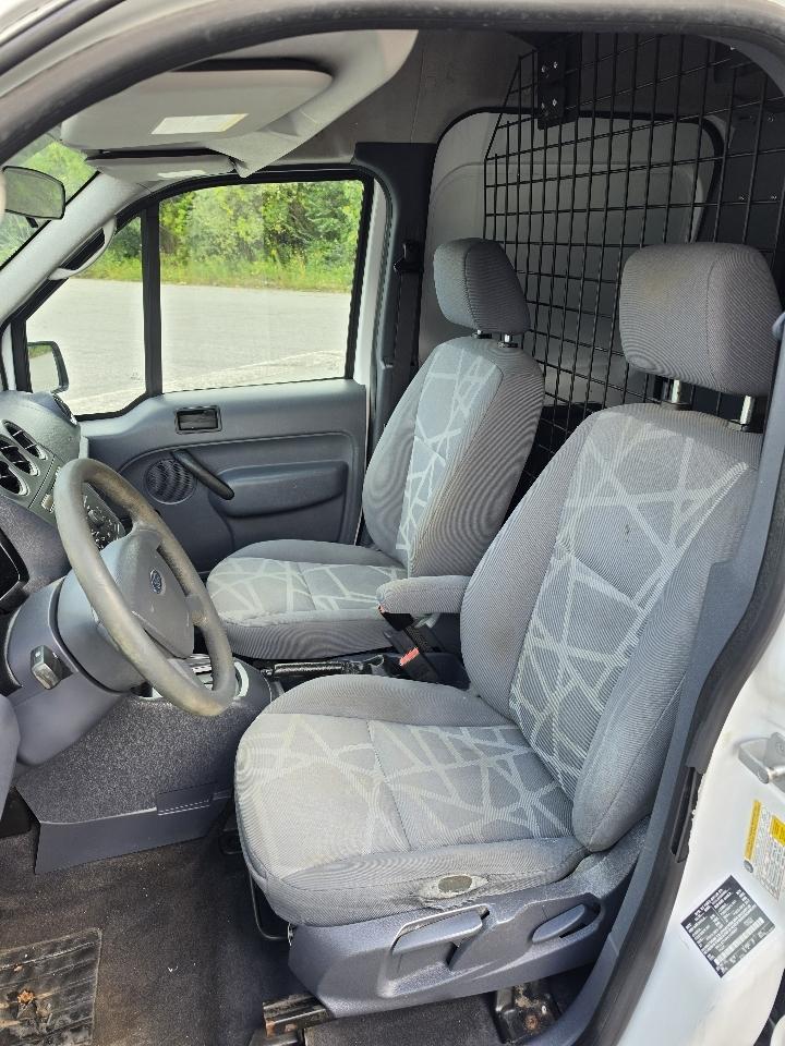 Ford Transit Connect XL with Side and Rear Door Glass 2010