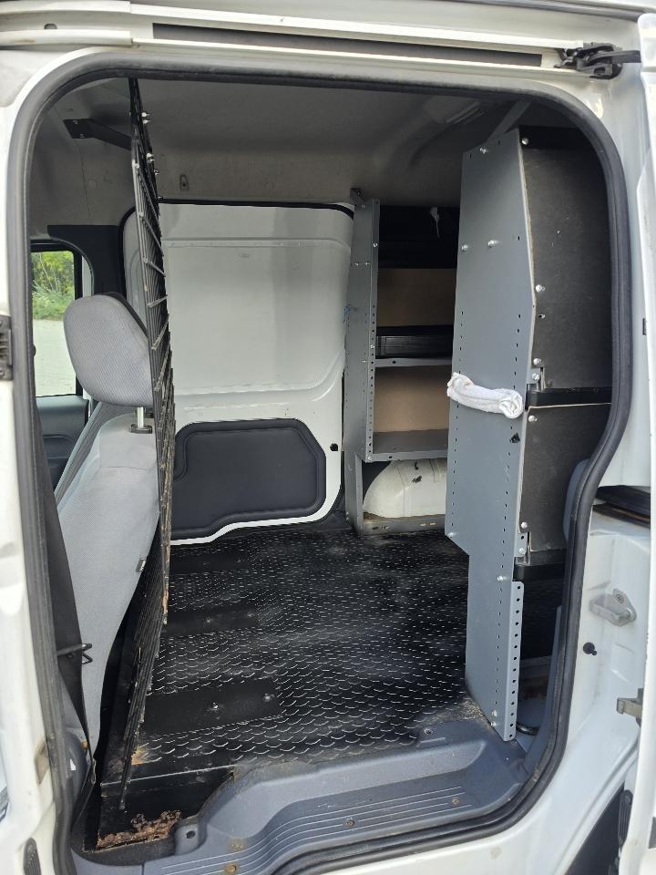 Ford Transit Connect XL with Side and Rear Door Glass 2010