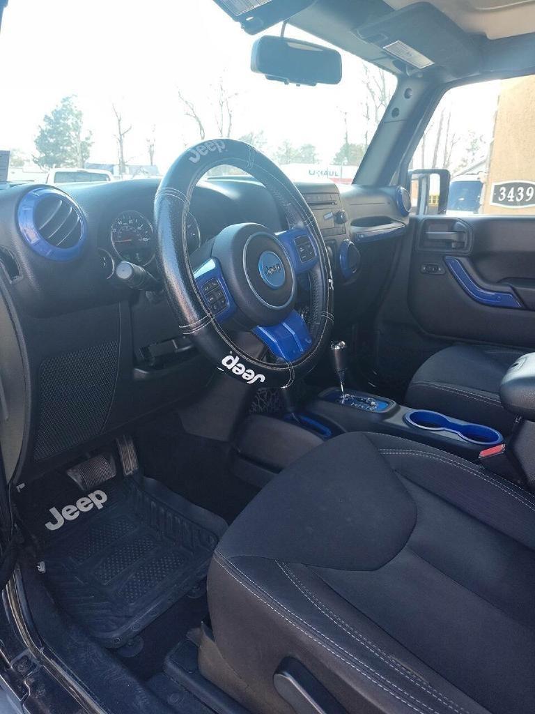 Jeep Wrangler Sahara 4WD 2015