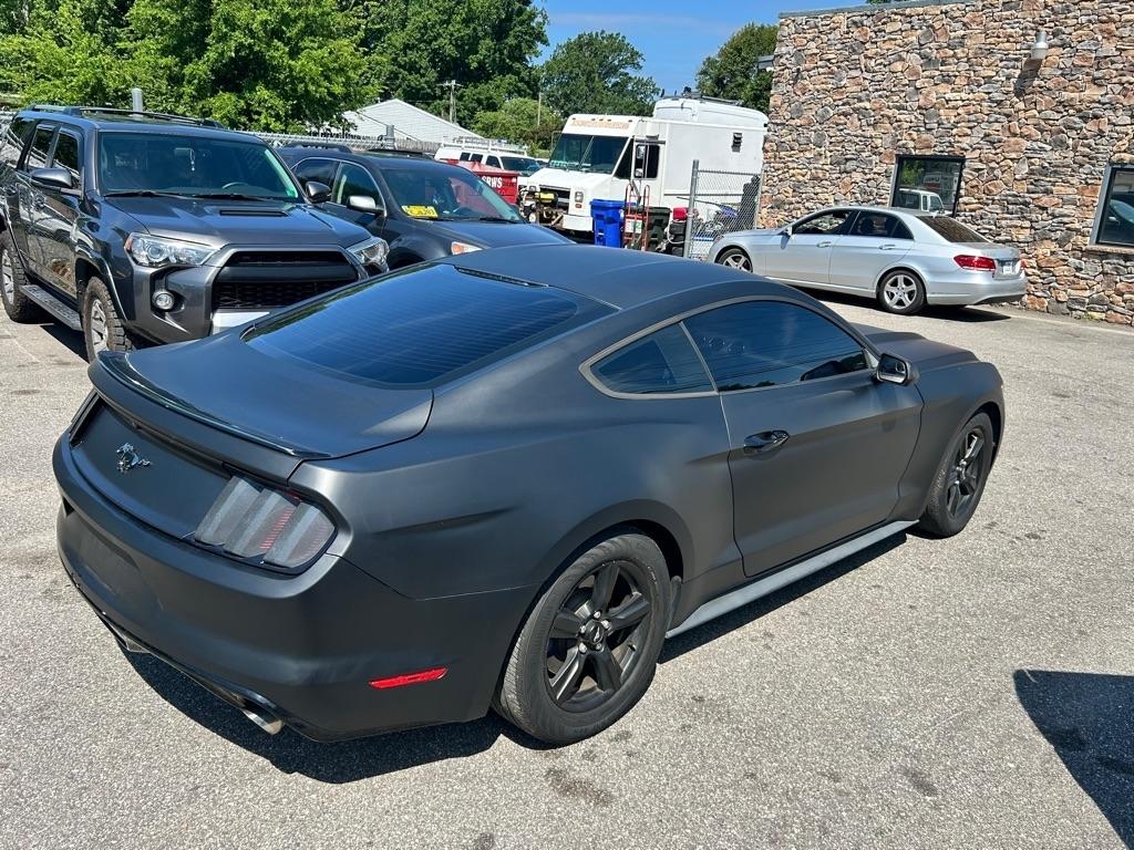 Ford Mustang EcoBoost Coupe 2015