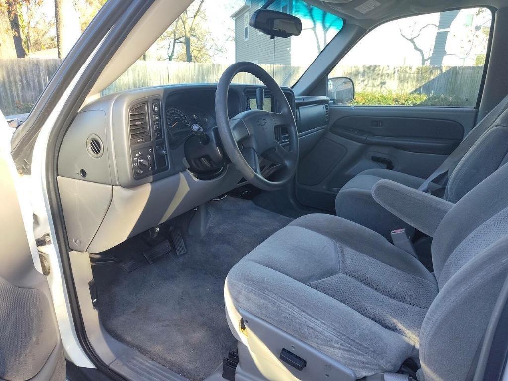 Chevrolet Suburban 2500 4WD 2003