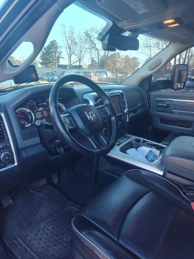 RAM 3500 SLT Mega Cab 4WD 2016