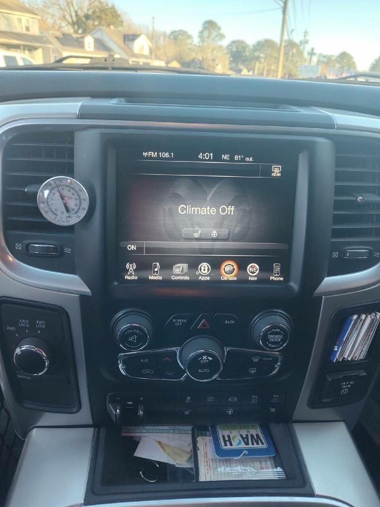 RAM 3500 SLT Mega Cab 4WD 2016