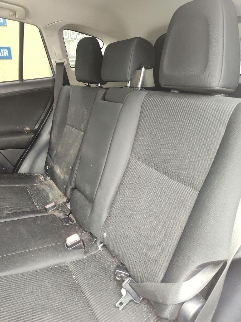 Toyota RAV4 LE AWD 2015