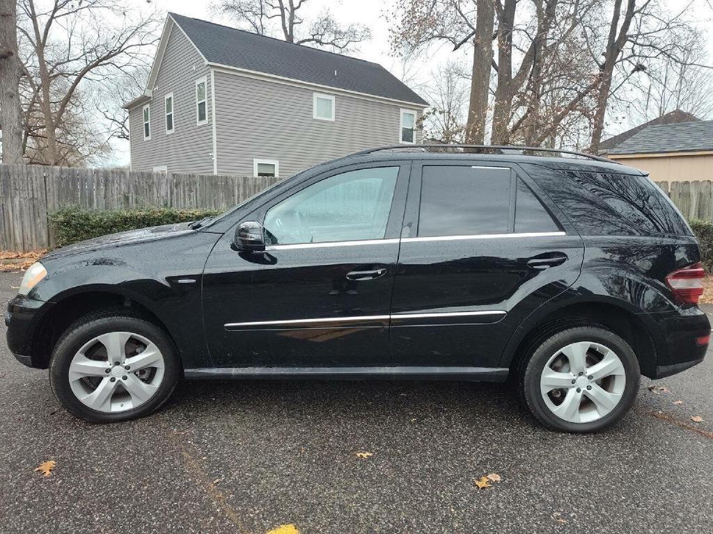 Mercedes-Benz M-Class ML350 BlueTEC 2011