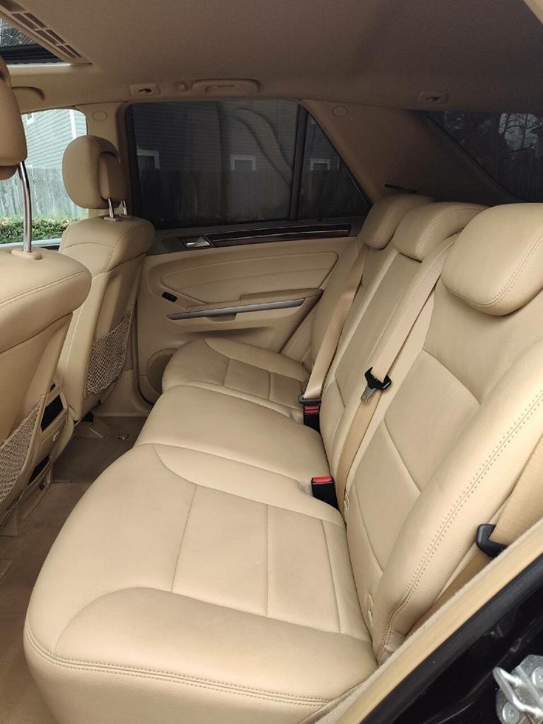 Mercedes-Benz M-Class ML350 BlueTEC 2011