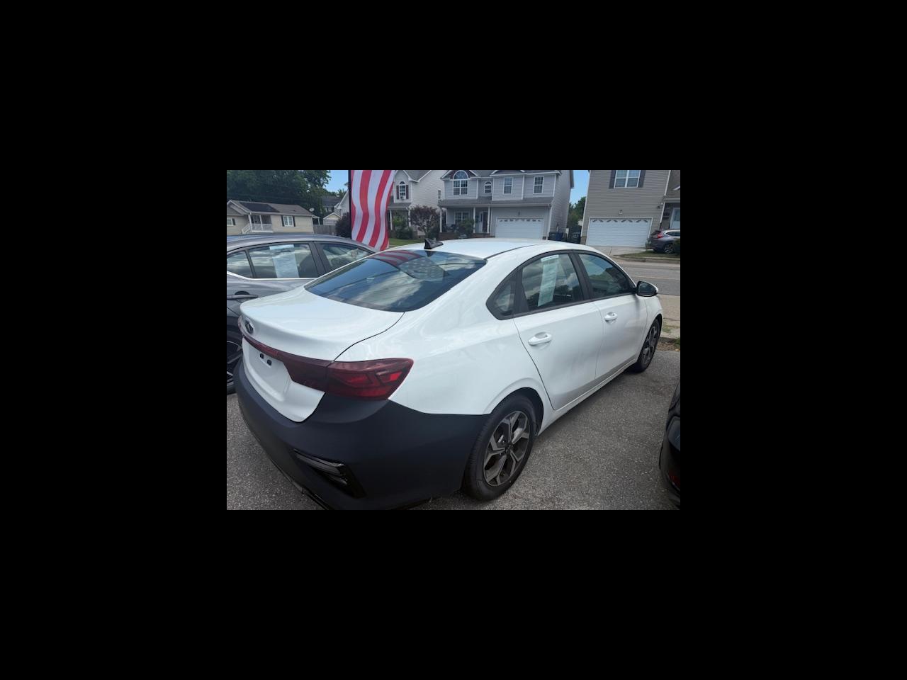 2020 Kia Forte LXS AT's photo