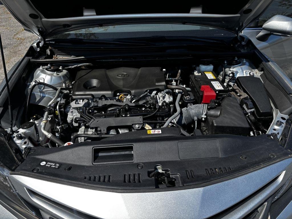 Toyota Camry SE 2023