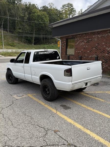 Chevrolet S-10 Pickup photo 5