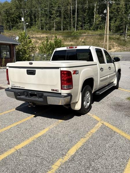 GMC Sierra photo 4