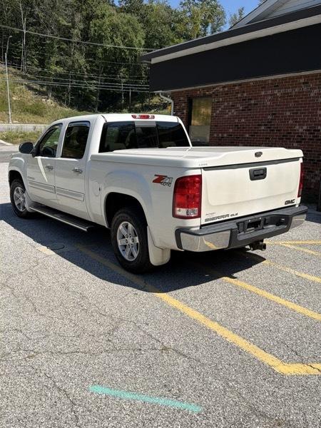 GMC Sierra photo 5