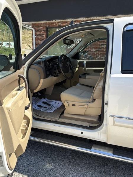 GMC Sierra photo 6