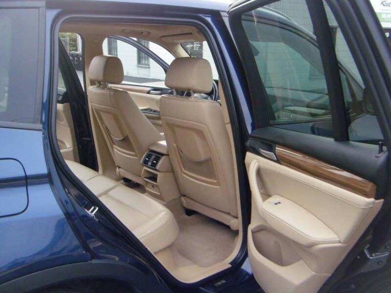 BMW X3 xDrive28i 2011