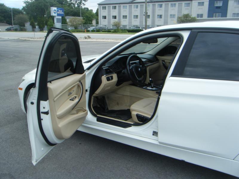 BMW 3-Series 328i xDrive Sedan 2014
