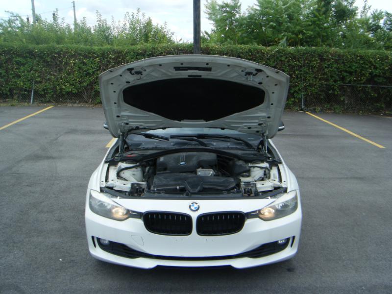 BMW 3-Series 328i xDrive Sedan 2014