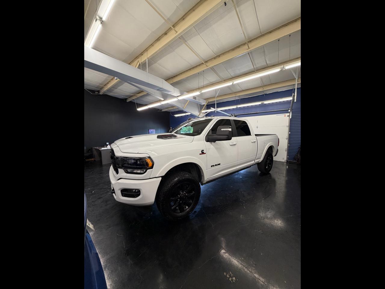 RAM 2500 Limited Crew Cab SWB 4WD 2023