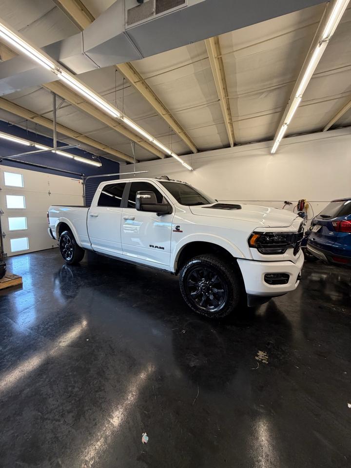 RAM 2500 Limited Crew Cab SWB 4WD 2023