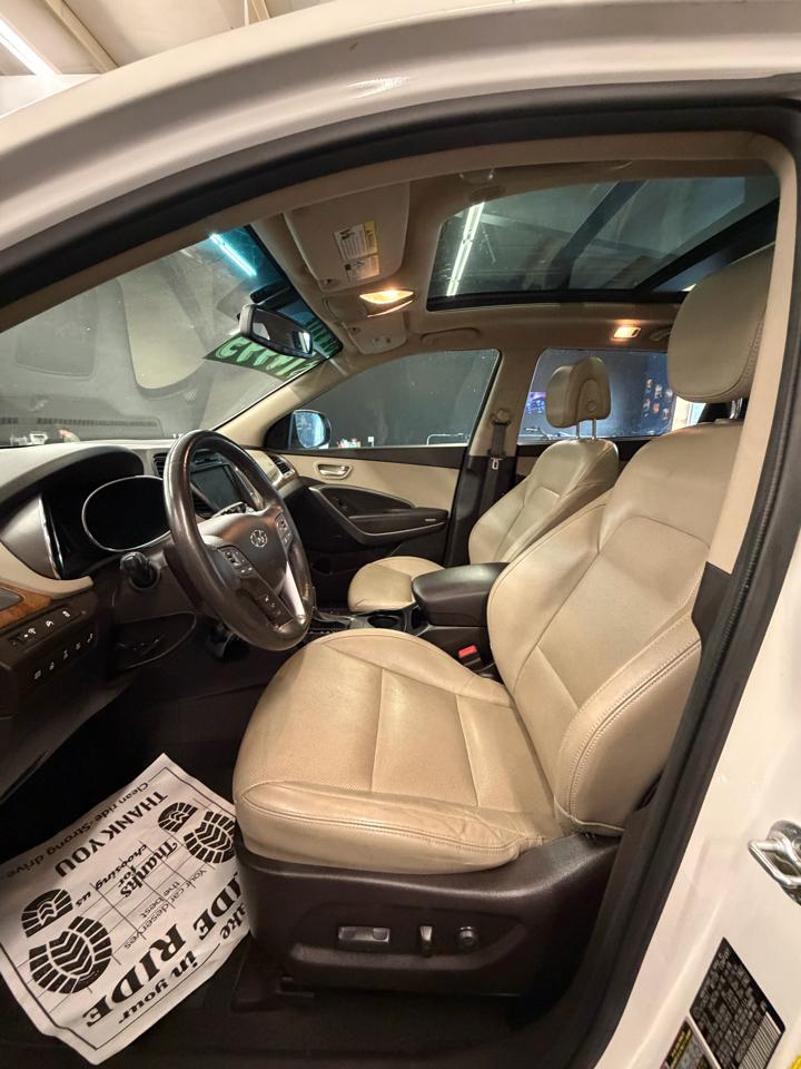 Hyundai Santa Fe SE w/Ultimate Package AWD 2016