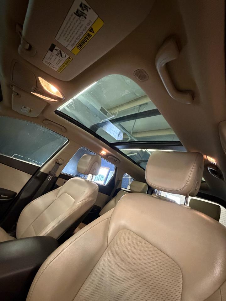 Hyundai Santa Fe SE w/Ultimate Package AWD 2016